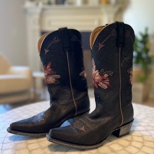 Shyanne Maricopa Boot • 9 • Black with Floral Embroidery